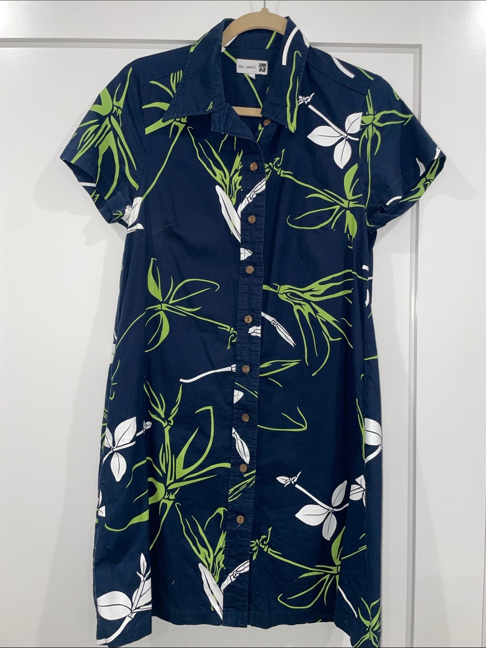 EUC Sig Zane women’s shirt dress